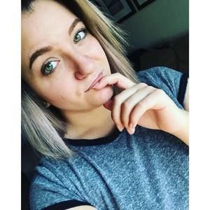 Meet your Posher, Candice